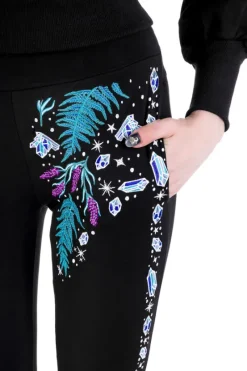 ENCHANTED FOREST Spodnie dresowe modelujące z haftem-Restyle Discount